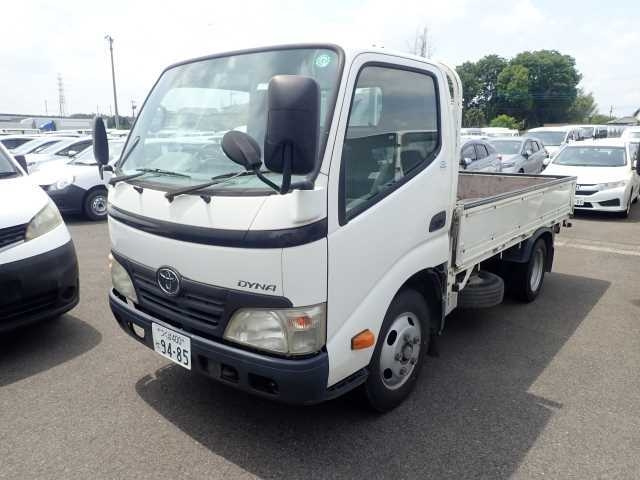 TOYOTA DYNA 2010