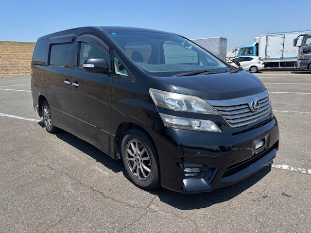 TOYOTA VELLFIRE 2008