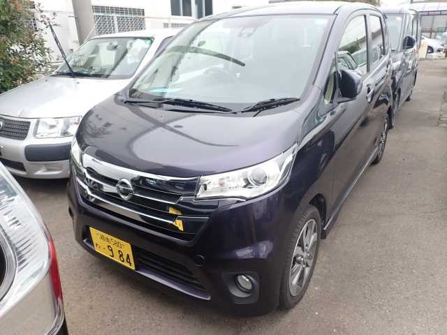 NISSAN DAYZ 2015