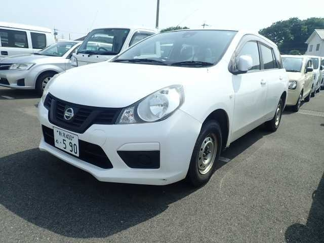 NISSAN AD 2018