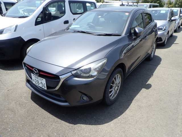 MAZDA DEMIO 2016