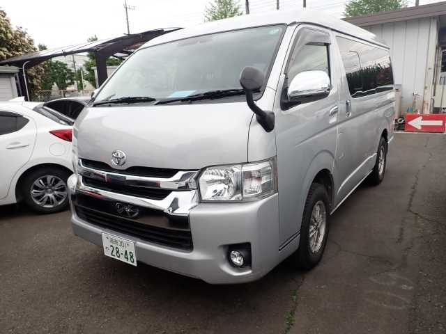 TOYOTA HIACE 2019