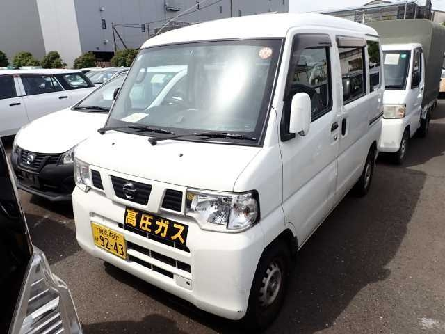 NISSAN CLIPPER VAN