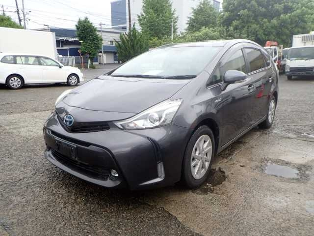 TOYOTA PRIUS ALPHA 2017