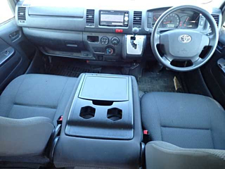 TOYOTA HIACE VAN 2017