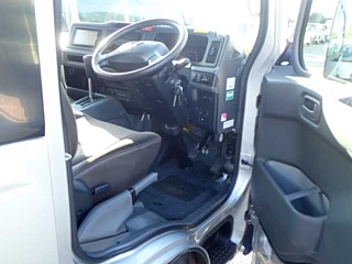 TOYOTA COASTER 2017