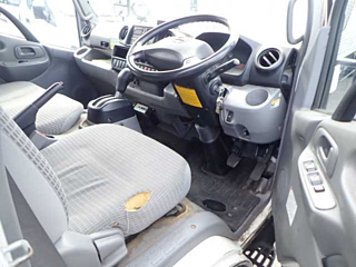 HINO DUTRO 2017