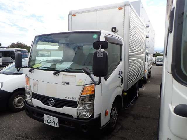 NISSAN ATLAS 2013