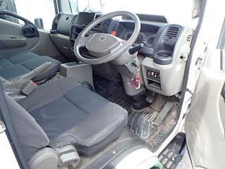 NISSAN ATLAS 2013