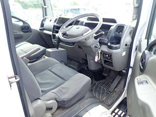 NISSAN ATLAS 2013