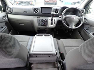 NISSAN CARAVAN VAN 2017