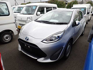 TOYOTA AQUA 2020