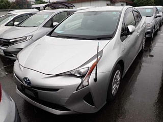 TOYOTA PRIUS 2016