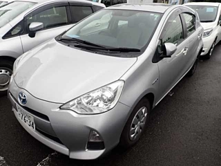 TOYOTA AQUA 2013