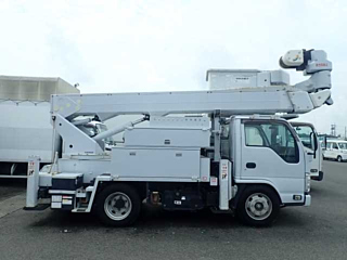 ISUZU ELF 2010