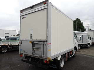 ISUZU ELF 2011