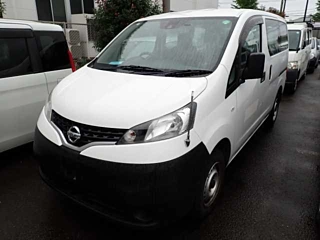 NISSAN NV200 2020