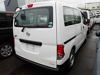 NISSAN NV200 2020
