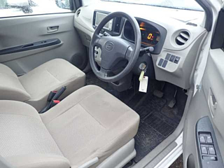 DAIHATSU MIRA E S 2012