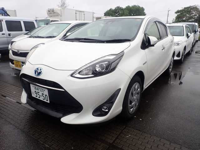 TOYOTA AQUA 2018
