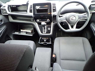 NISSAN SERENA 2017