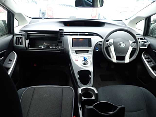 TOYOTA PRIUS 2014
