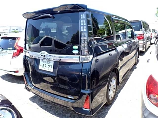 TOYOTA VOXY 2016