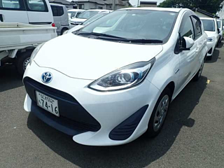 TOYOTA AQUA 2018
