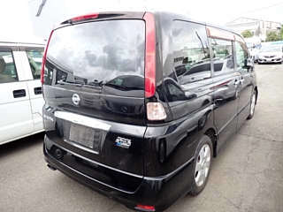 NISSAN SERENA 2010