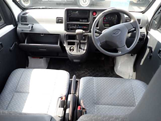 DAIHATSU HIJET VAN 2017