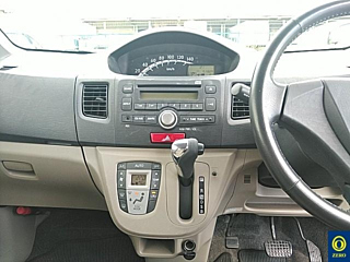 DAIHATSU MOVE 2012