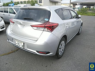 TOYOTA AURIS 2015