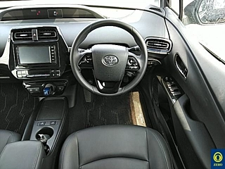 TOYOTA PRIUS 2022