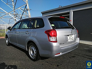TOYOTA COROLLA FIELDER 2013