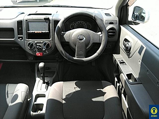 NISSAN AD 2015