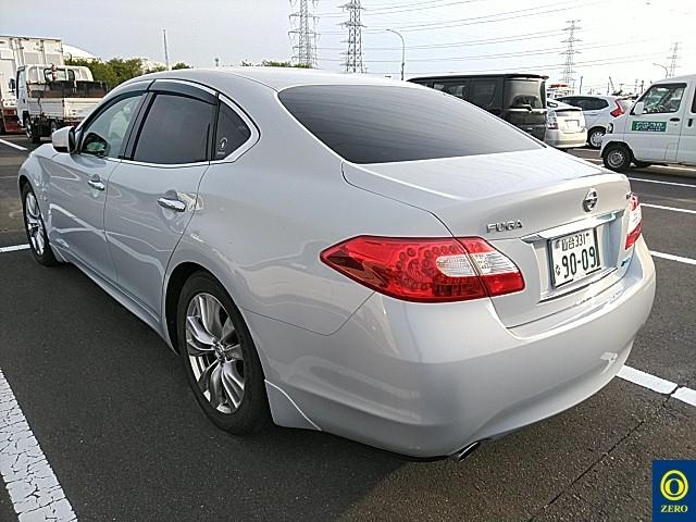 NISSAN FUGA 2011