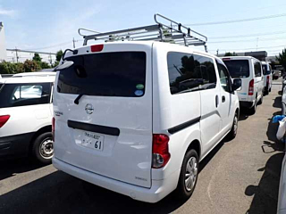 NISSAN NV200 2020