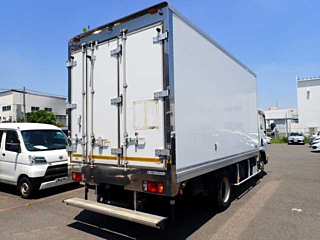 ISUZU ELF 2013