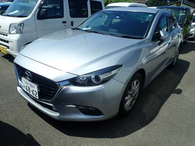 MAZDA AXELA 2018