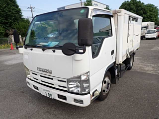 ISUZU ELF 2009
