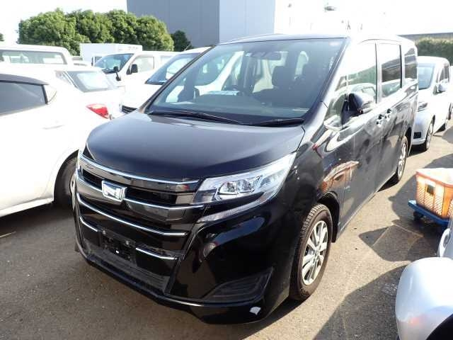 TOYOTA NOAH 2021