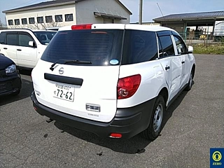 NISSAN AD 2021