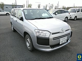 TOYOTA SUCCEED 2016