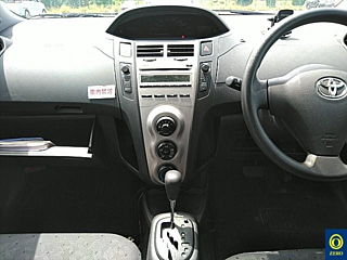 TOYOTA VITZ 2008