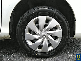 TOYOTA VITZ 2018