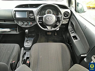 TOYOTA VITZ 2018