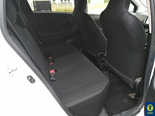 TOYOTA VITZ 2018