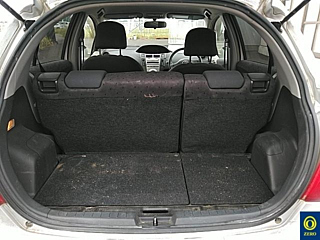 TOYOTA VITZ 2008