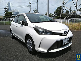 TOYOTA VITZ 2014