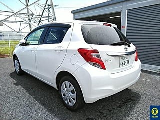 TOYOTA VITZ 2014